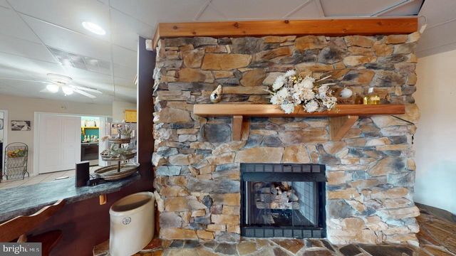 2810 DON MCCAULEY RD, Romney, WV 26757