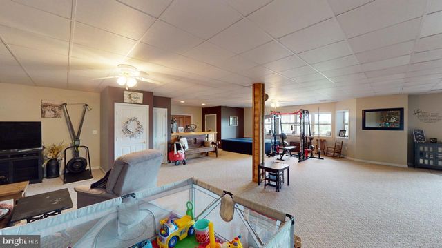 2810 DON MCCAULEY RD, Romney, WV 26757