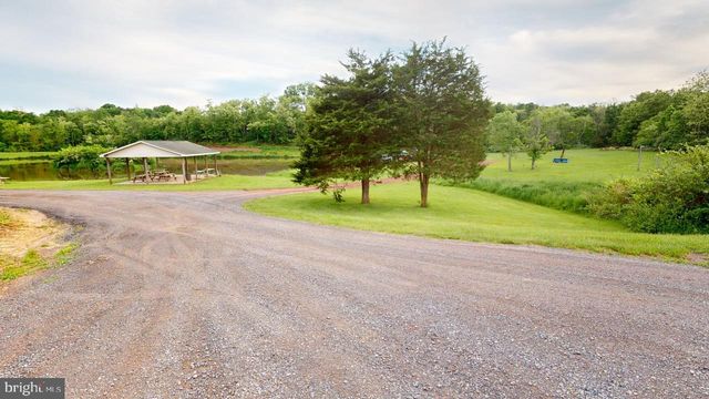 2810 DON MCCAULEY RD, Romney, WV 26757