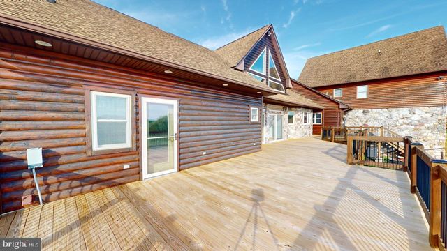 2810 DON MCCAULEY RD, Romney, WV 26757