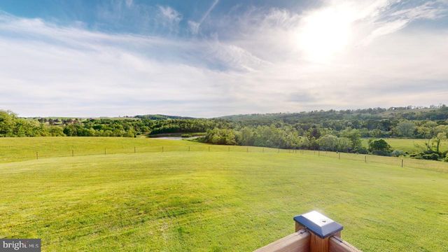 2810 DON MCCAULEY RD, Romney, WV 26757