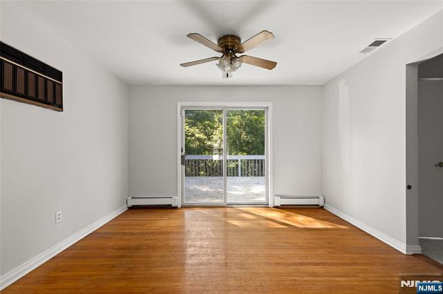 557 Monroe Court, River Edge, NJ 07661