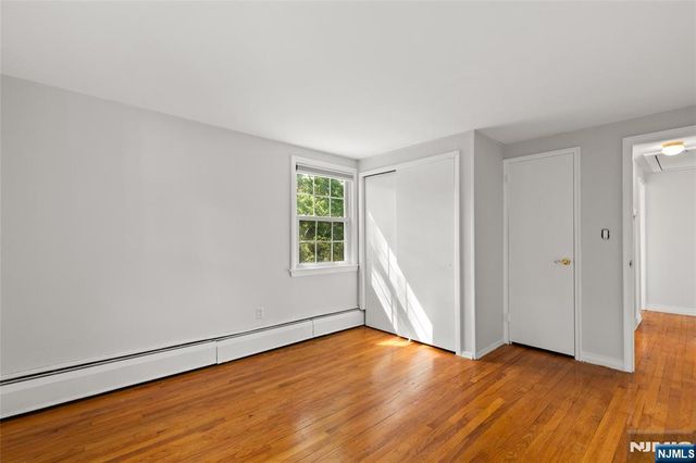 557 Monroe Court, River Edge, NJ 07661