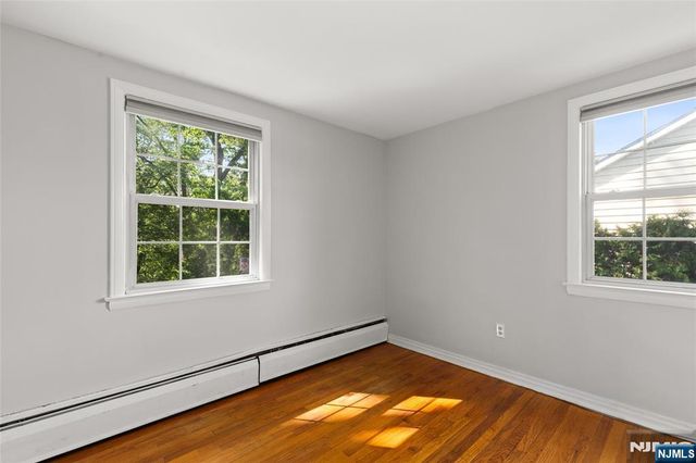 557 Monroe Court, River Edge, NJ 07661
