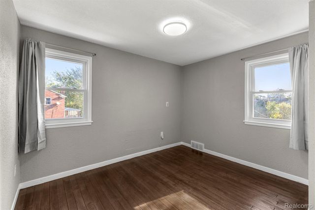 10842 Nottingham Road, Detroit, MI 48224