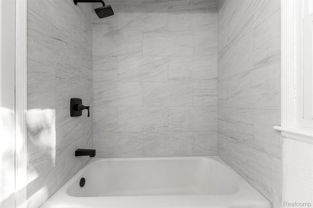 10842 Nottingham Road, Detroit, MI 48224