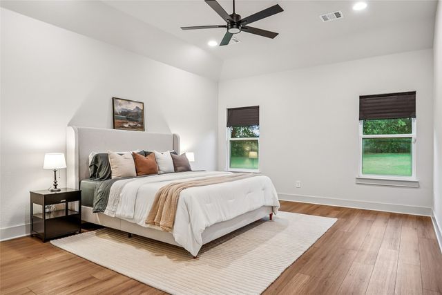 826 Townsman Court, Midlothian, TX 76065