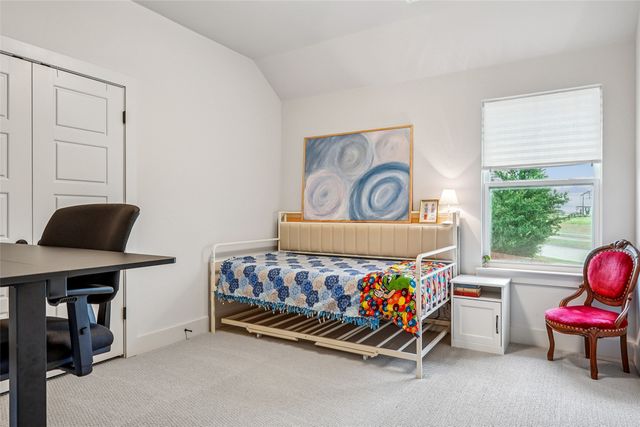 826 Townsman Court, Midlothian, TX 76065