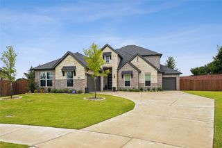 826 Townsman Court, Midlothian, TX 76065