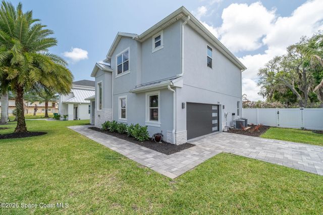2093 Greenway Drive, Melbourne, FL 32901
