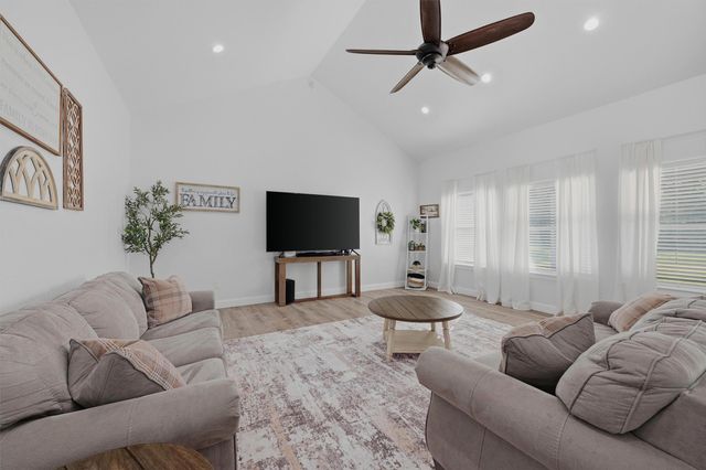 210 County Road 2184, Gainesville, TX 76240