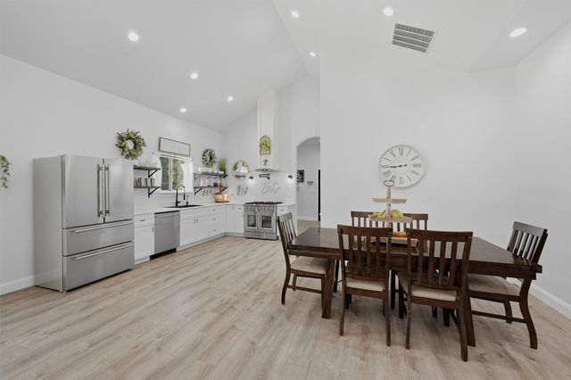 210 County Road 2184, Gainesville, TX 76240