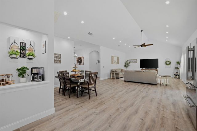 210 County Road 2184, Gainesville, TX 76240
