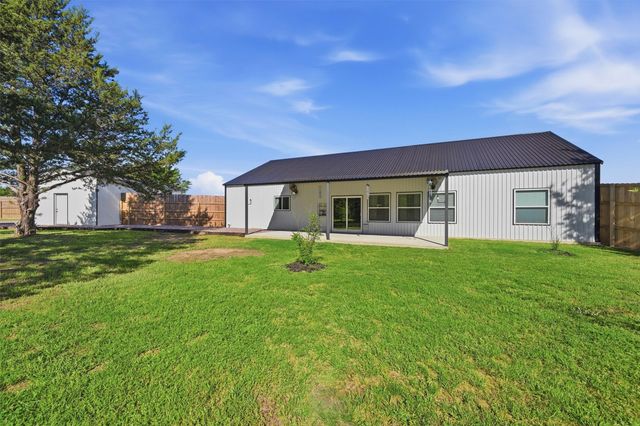 210 County Road 2184, Gainesville, TX 76240
