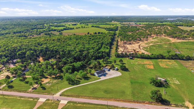 210 County Road 2184, Gainesville, TX 76240