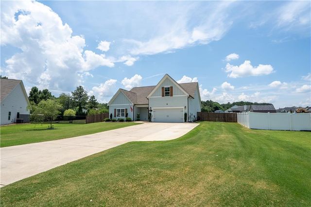 407 Glenn Trail, Winder, GA 30680