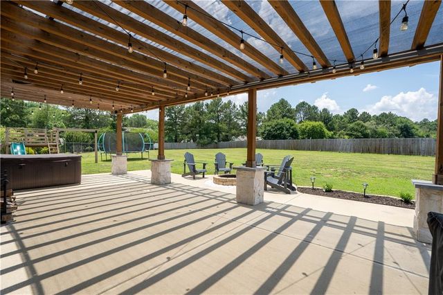407 Glenn Trail, Winder, GA 30680