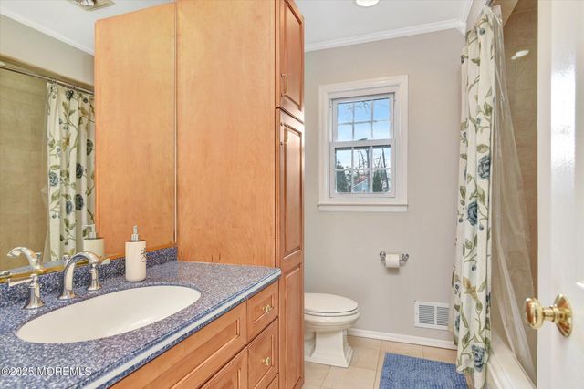 12 Margie Road, East Brunswick, NJ 08816