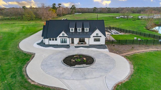 2485 County Road 203, East Bernard, TX 77435