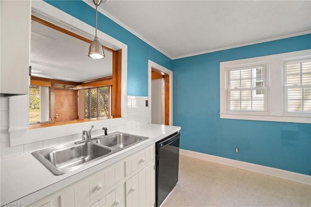 920 Bellview Street, Winston-salem, NC 27103