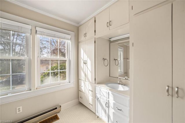 920 Bellview Street, Winston-salem, NC 27103