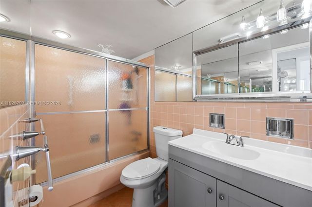 633 NE 21st Avenue 9B, Deerfield Beach, FL 33441