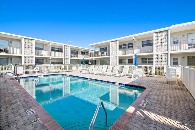 633 NE 21st Avenue 9B, Deerfield Beach, FL 33441