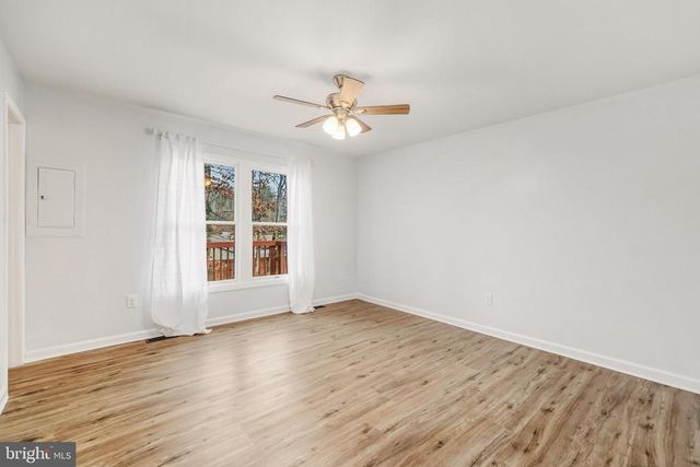 207 SPOTSWOOD RD, Locust Grove, VA 22508