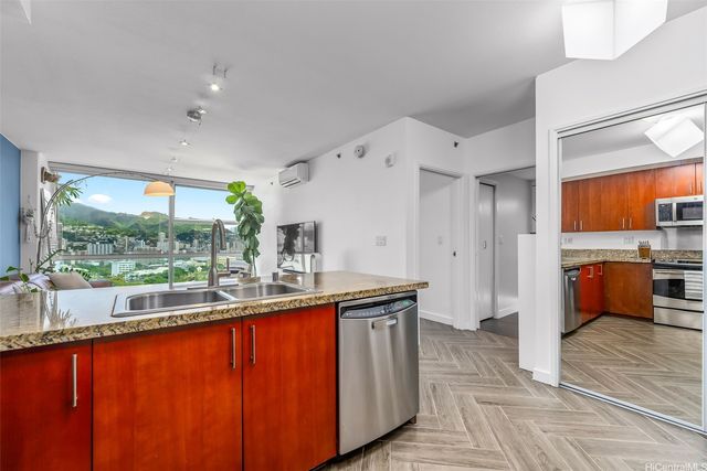 909 Kapiolani Boulevard 2405, Honolulu, HI 96814