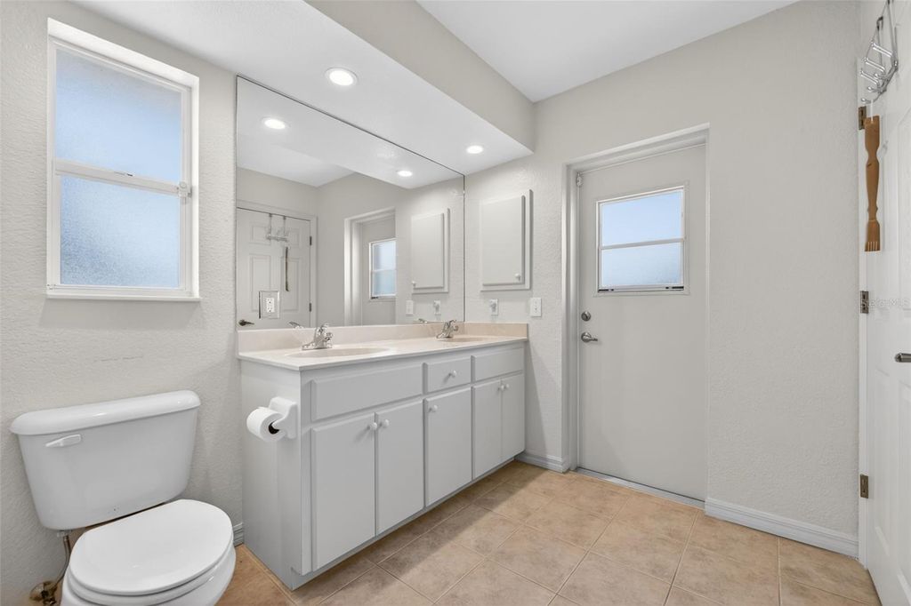 Image 54 of property listing at 12320 EVELYN AVENUE, Port Charlotte, FL 33981