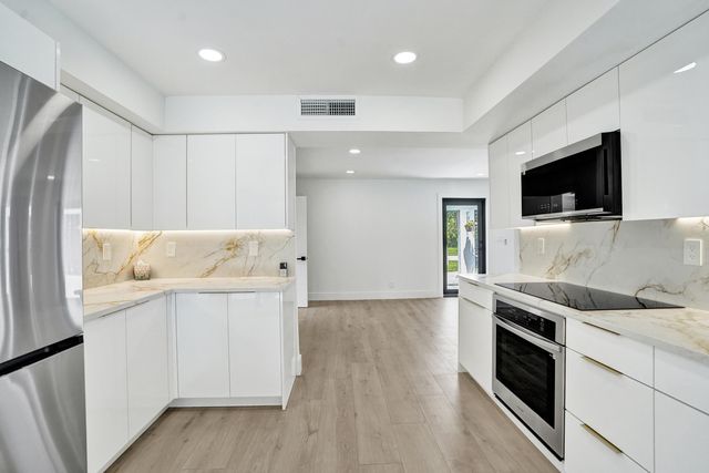 840 SW 3RD Street, Boca Raton, FL 33486