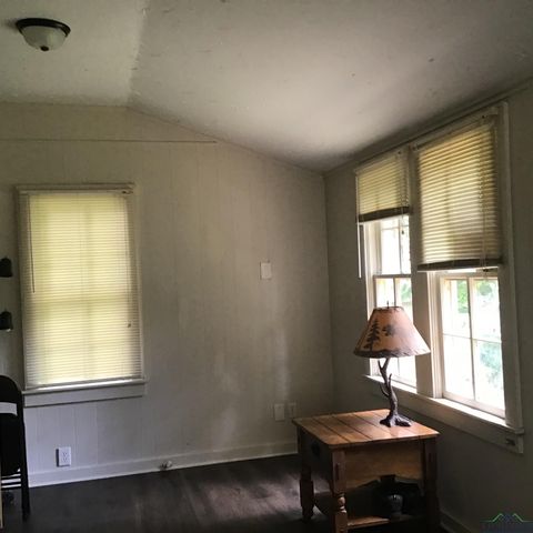 436 S Main St, Longview, TX 75601