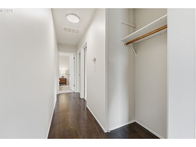9725 N EXETER Ave, Portland, OR 97203