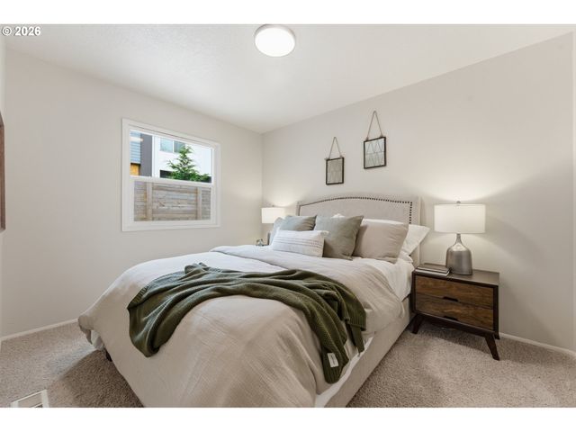 9725 N EXETER Ave, Portland, OR 97203