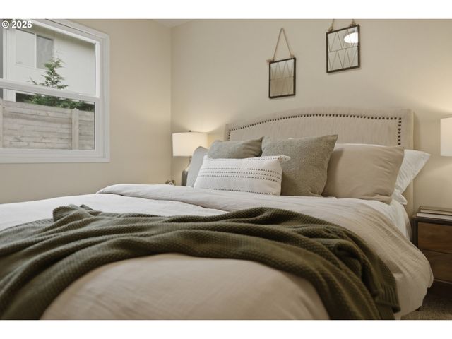 9725 N EXETER Ave, Portland, OR 97203