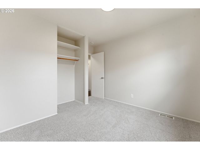 9725 N EXETER Ave, Portland, OR 97203