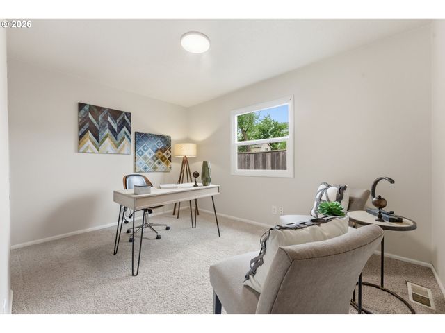 9725 N EXETER Ave, Portland, OR 97203
