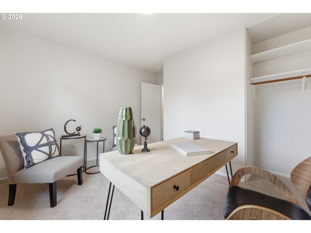 9725 N EXETER Ave, Portland, OR 97203