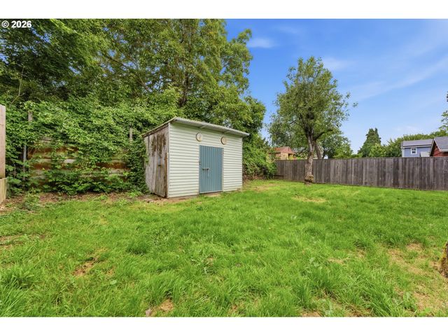 9725 N EXETER Ave, Portland, OR 97203