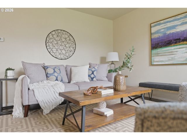 9725 N EXETER Ave, Portland, OR 97203