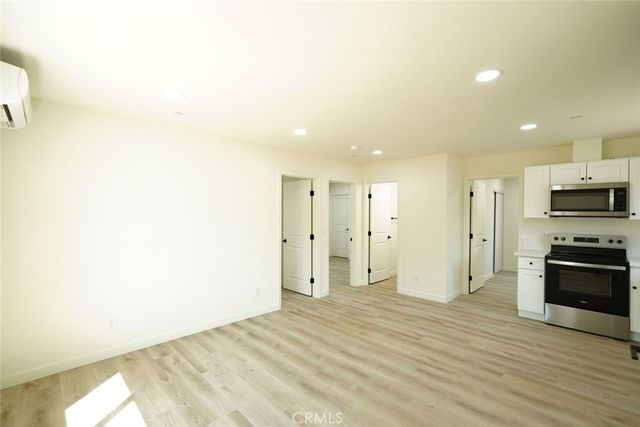 4811 Charlotte Way, Riverside, CA 92504