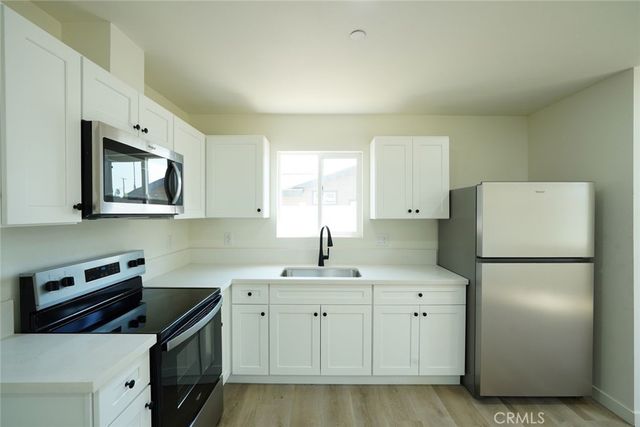 4811 Charlotte Way, Riverside, CA 92504