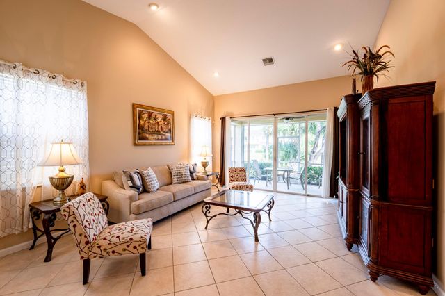 8116 Carnoustie Place, Port St Lucie, FL 34986