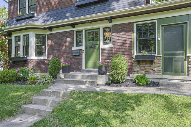 96 Burns Avenue, Wyoming, OH 45215