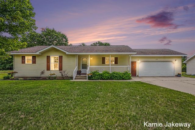 836 Morgan Drive, Belding, MI 48809