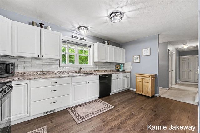 836 Morgan Drive, Belding, MI 48809