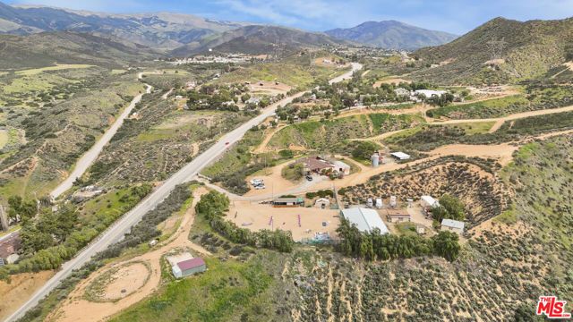 11426 Sierra Highway, Santa Clarita, CA 91390