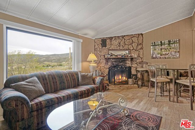 11426 Sierra Highway, Santa Clarita, CA 91390