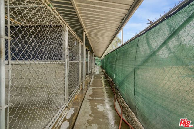 11426 Sierra Highway, Santa Clarita, CA 91390