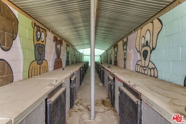 11426 Sierra Highway, Santa Clarita, CA 91390